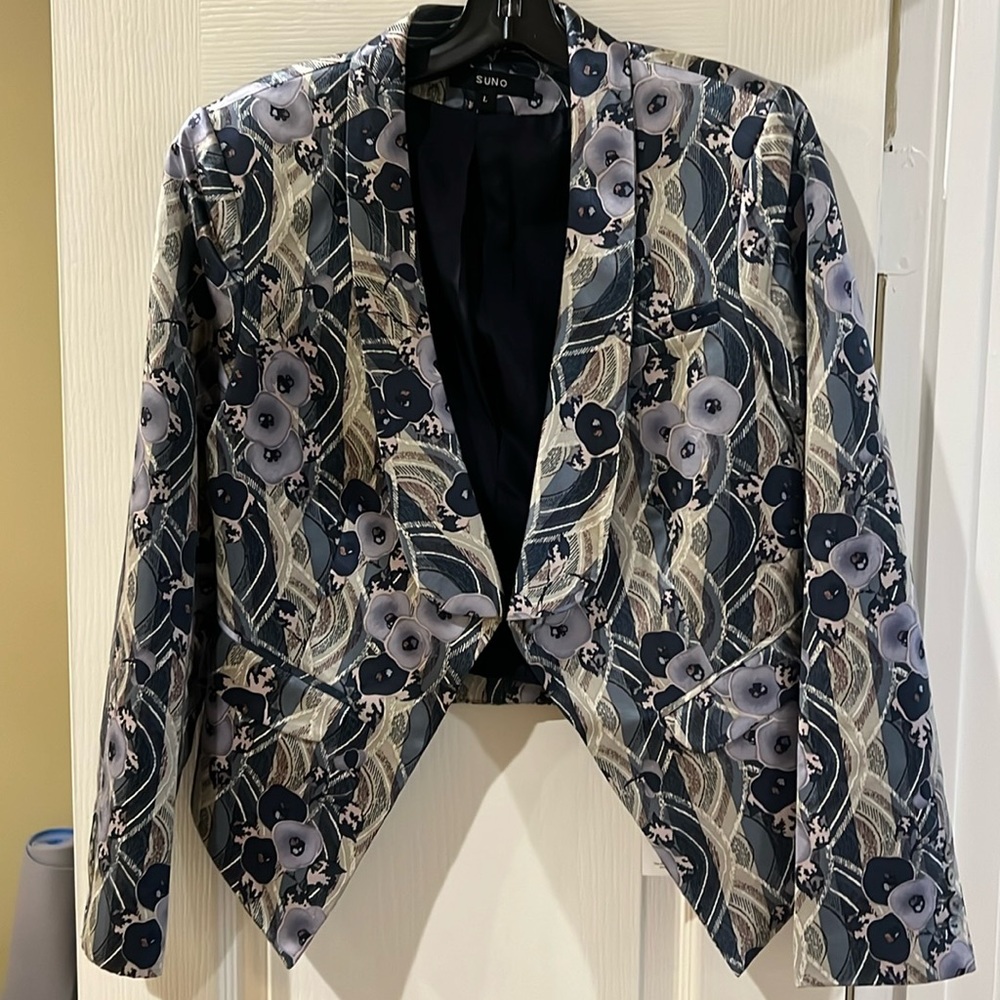 Suno dog ear blazer. Size large.